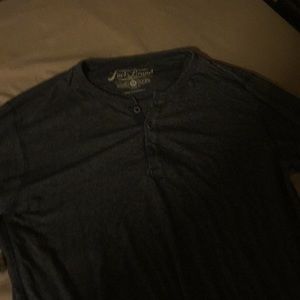Lucky brand long sleeve T Shirt solid condition.